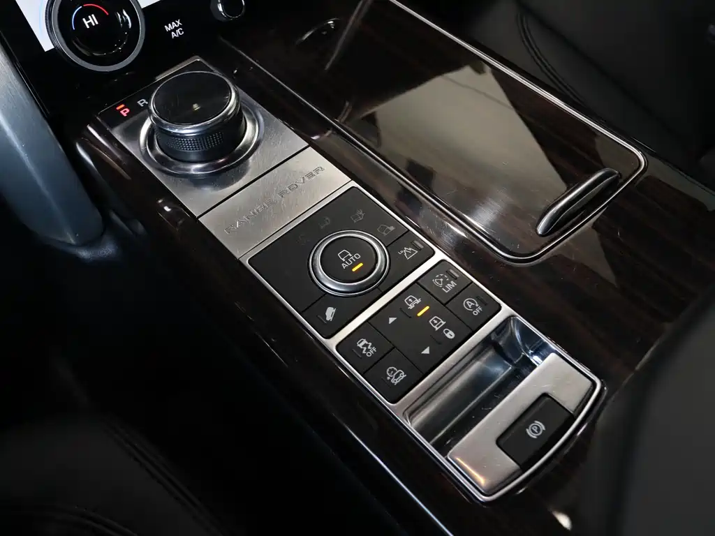 Land Rover Range Rover 2017 3.0 SC V6 Vogue 2018 - thumbnail 10