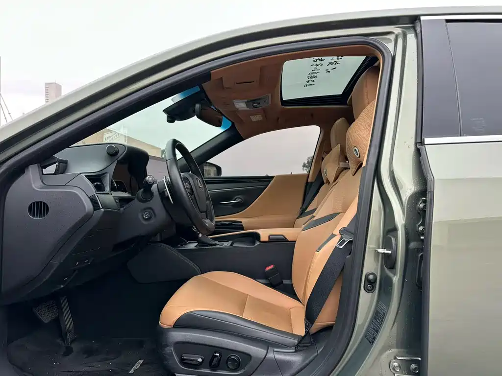 Lexus Lexus ES 2023 200 Excellence Edition 2024 - thumbnail 5