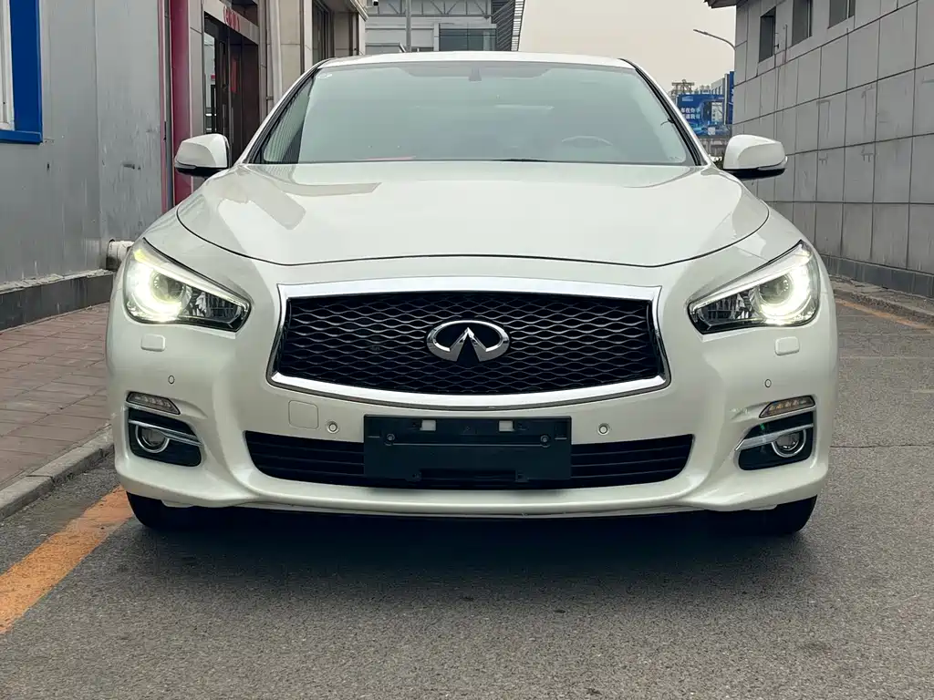 Infiniti Infiniti Q50L 2016 2.0T Premium Edition 2017 - thumbnail 2