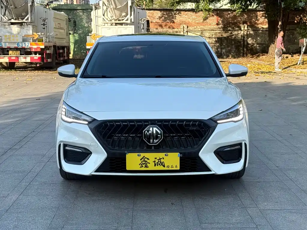 MG MG6 2020 1.5T Automatic Luxury Edition 2021 - thumbnail 3