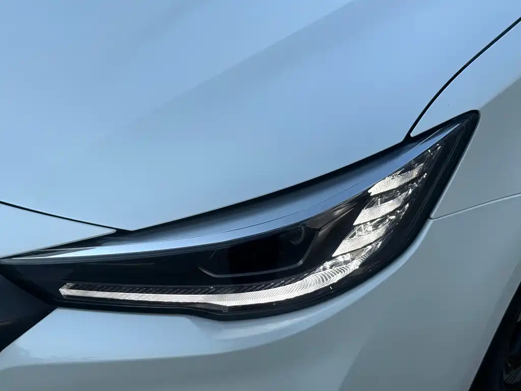 MG MG6 2020 1.5T Automatic Luxury Edition 2021 - thumbnail 4