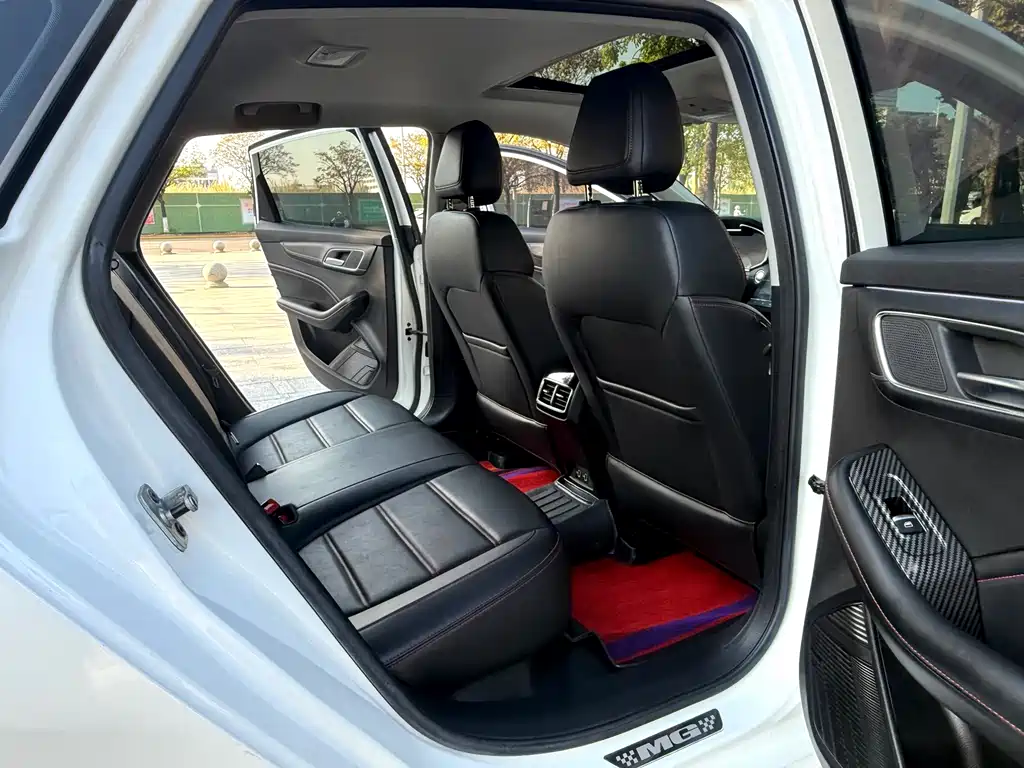 MG MG6 2020 1.5T Automatic Luxury Edition 2021 - thumbnail 13