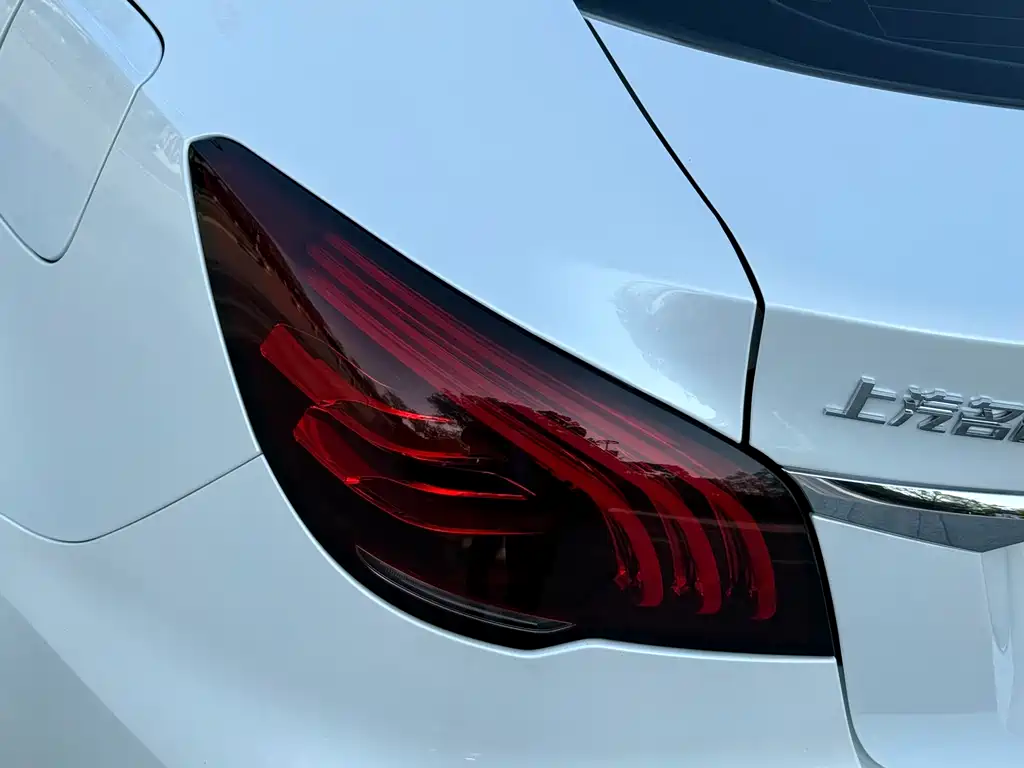 MG MG6 2020 1.5T Automatic Luxury Edition 2021 - thumbnail 18