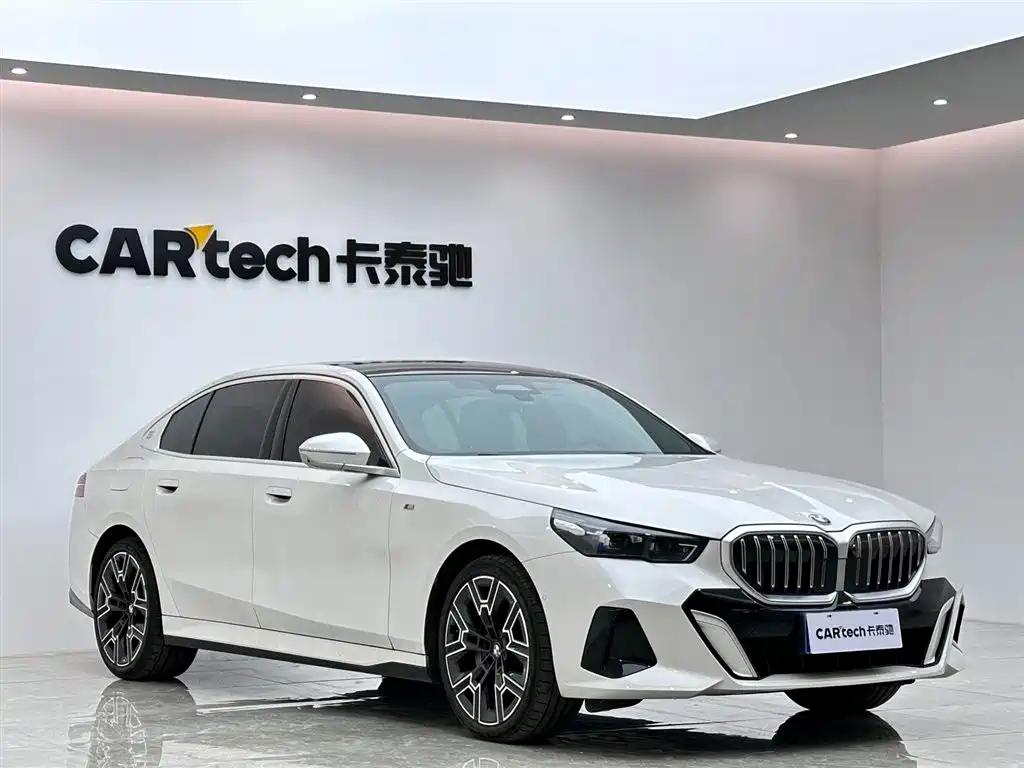 BMW BMW 5 Series 2024 530Li Premium M Sport Package 2024 - thumbnail 6