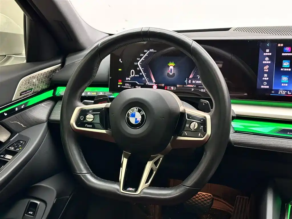 BMW BMW 5 Series 2024 530Li Premium M Sport Package 2024 - thumbnail 12