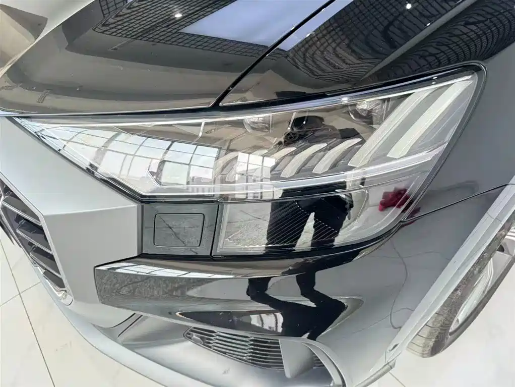 Audi Audi Q8 2022 55 TFSI Premium Dynamic Edition 2023 - thumbnail 16