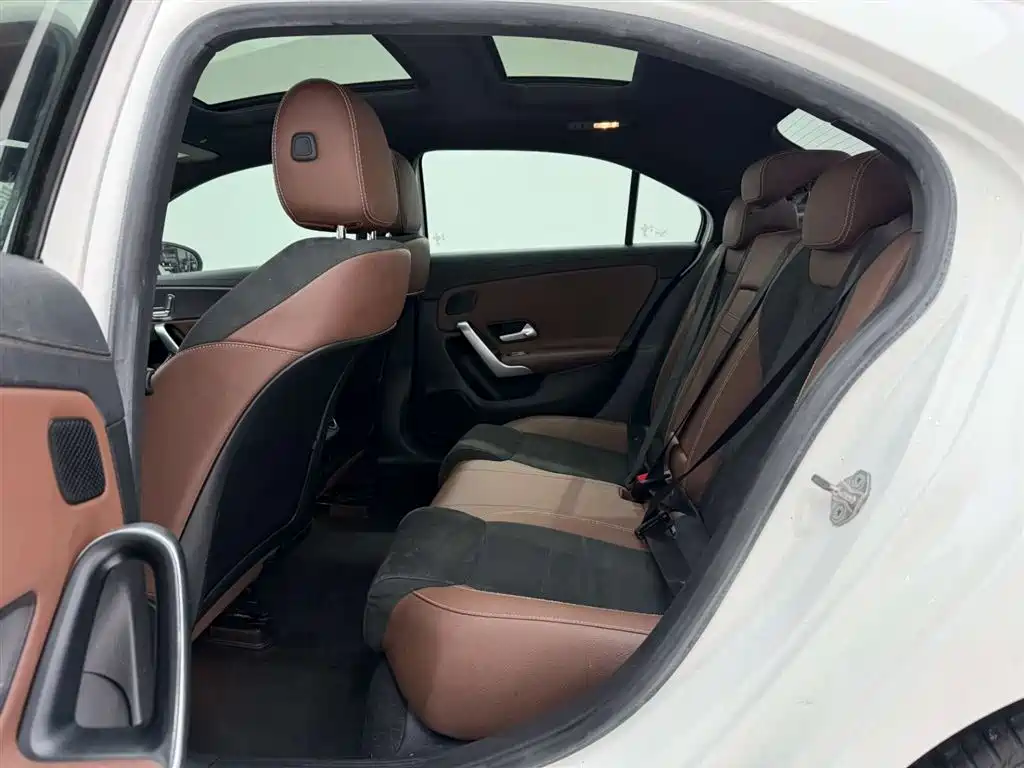 Mercedes-Benz Mercedes-Benz A-Class 2020 A 200 L Sport Sedan 2020 - thumbnail 17