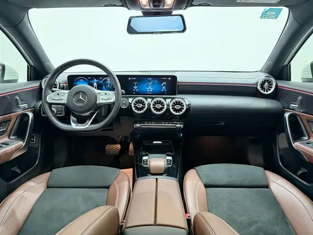 Mercedes-Benz Mercedes-Benz A-Class 2020 A 200 L Sport Sedan 2020 - thumbnail 25