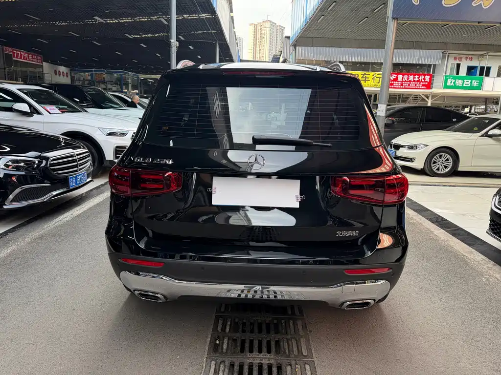 Mercedes-Benz Mercedes-Benz GLB 2024 Model Year Facelift GLB 220 AMG Line 2024 - thumbnail 4