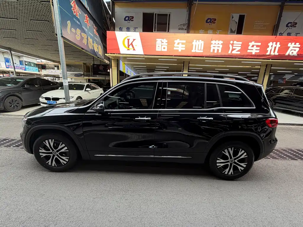 Mercedes-Benz Mercedes-Benz GLB 2024 Model Year Facelift GLB 220 AMG Line 2024 - thumbnail 6