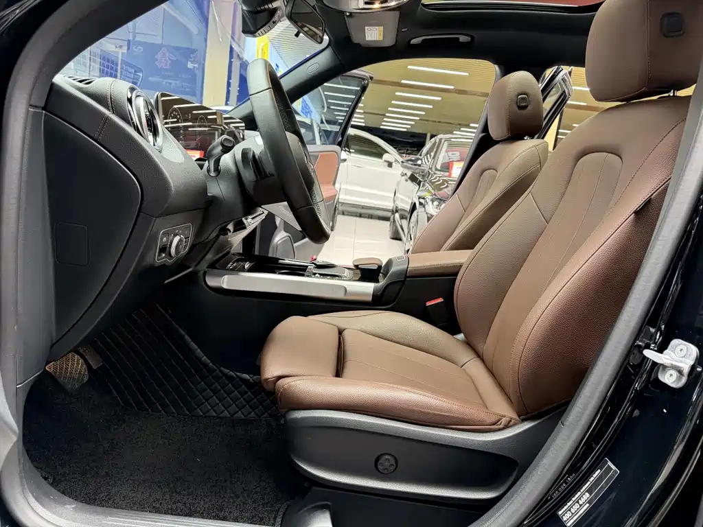 Mercedes-Benz Mercedes-Benz GLB 2024 Model Year Facelift GLB 220 AMG Line 2024 - thumbnail 10