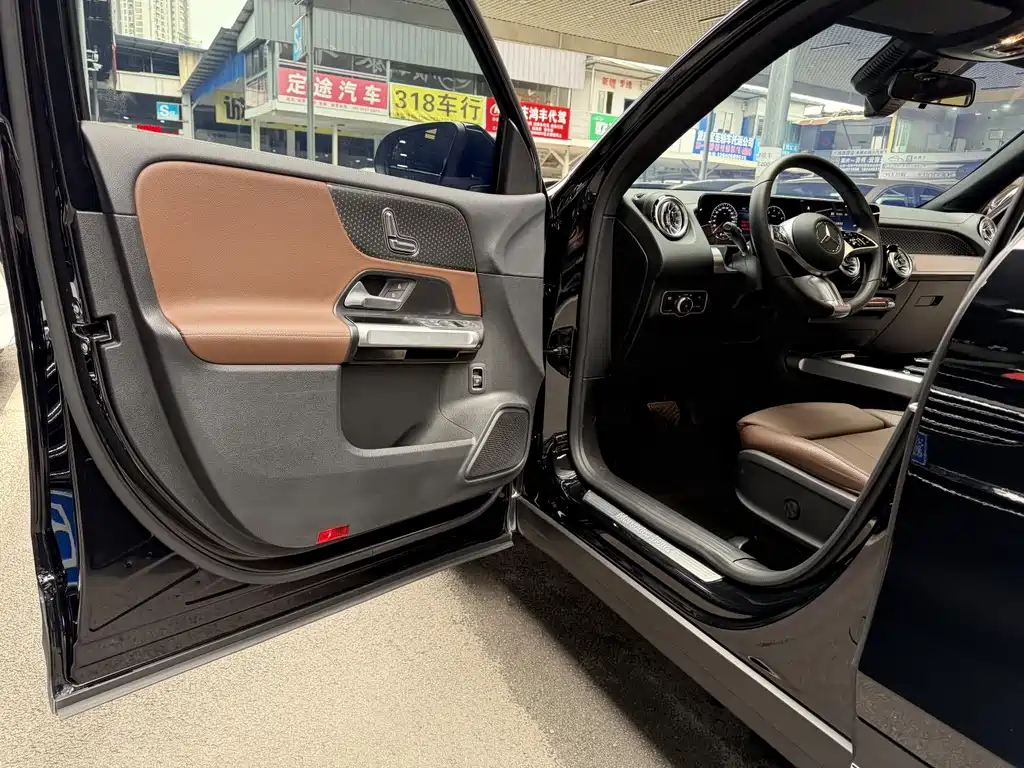 Mercedes-Benz Mercedes-Benz GLB 2024 Model Year Facelift GLB 220 AMG Line 2024 - thumbnail 15