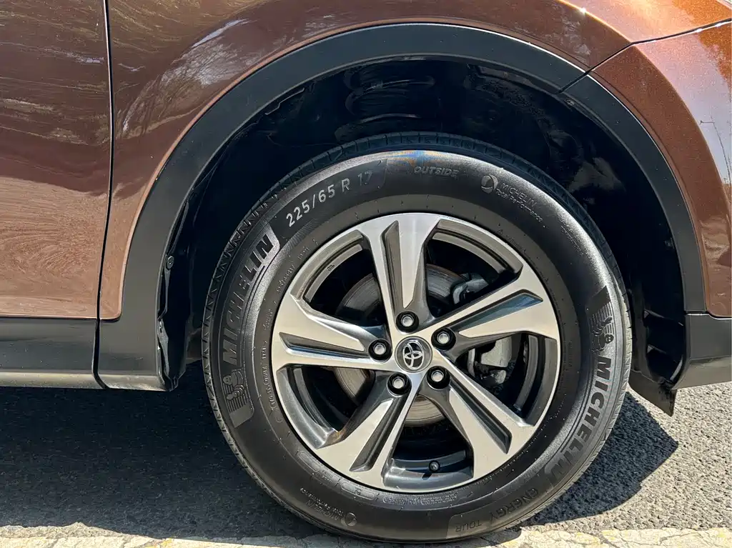 Toyota RAV4 2015 2.0L CVT 2WD Fashion Edition 2016 - thumbnail 25