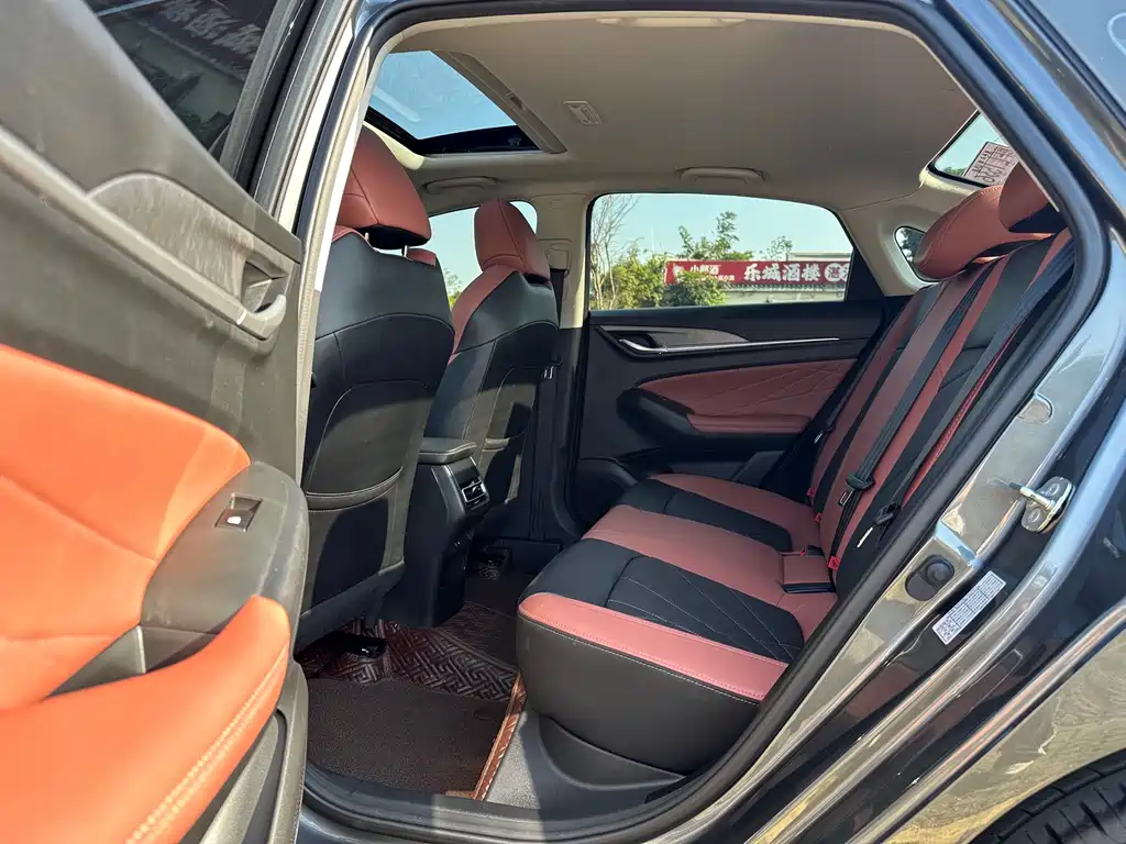 Changan YiDong 2023 Model Enjoyment Edition PLUS Blue Whale NE 1.4T GDI DCT Premium Version 2023 - thumbnail 14