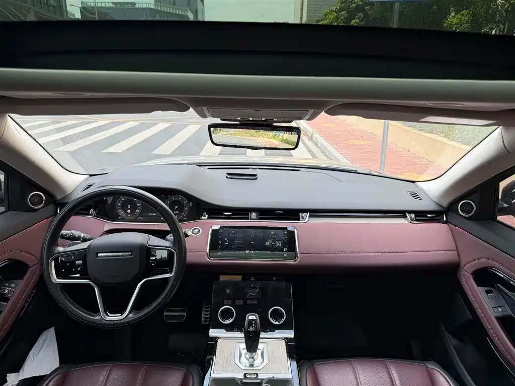 Land Rover Range Rover Evoque 2022 L 249PS R-Dynamic Luxury Edition 2023 - thumbnail 8