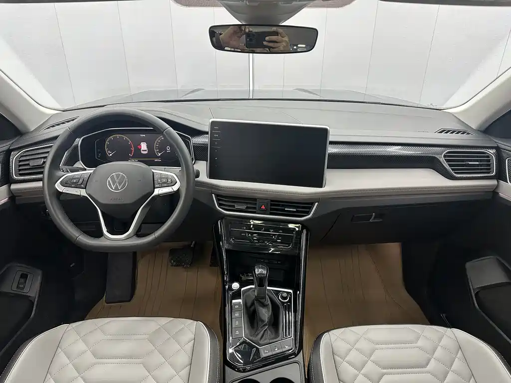 Volkswagen Tayron 2023 280TSI 2WD Luxury Plus Advanced Edition 2023 - thumbnail 6