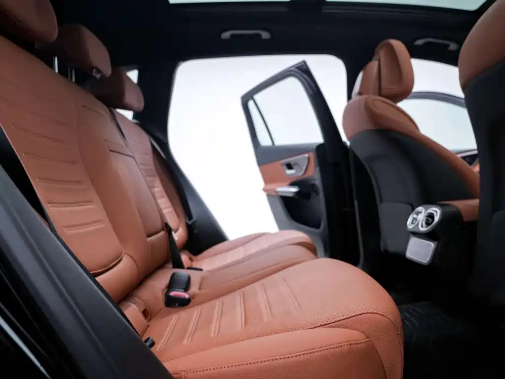 Mercedes-Benz Mercedes-Benz GLC 2025 GLC 260 L 4MATIC Luxury Edition 2025 - thumbnail 25