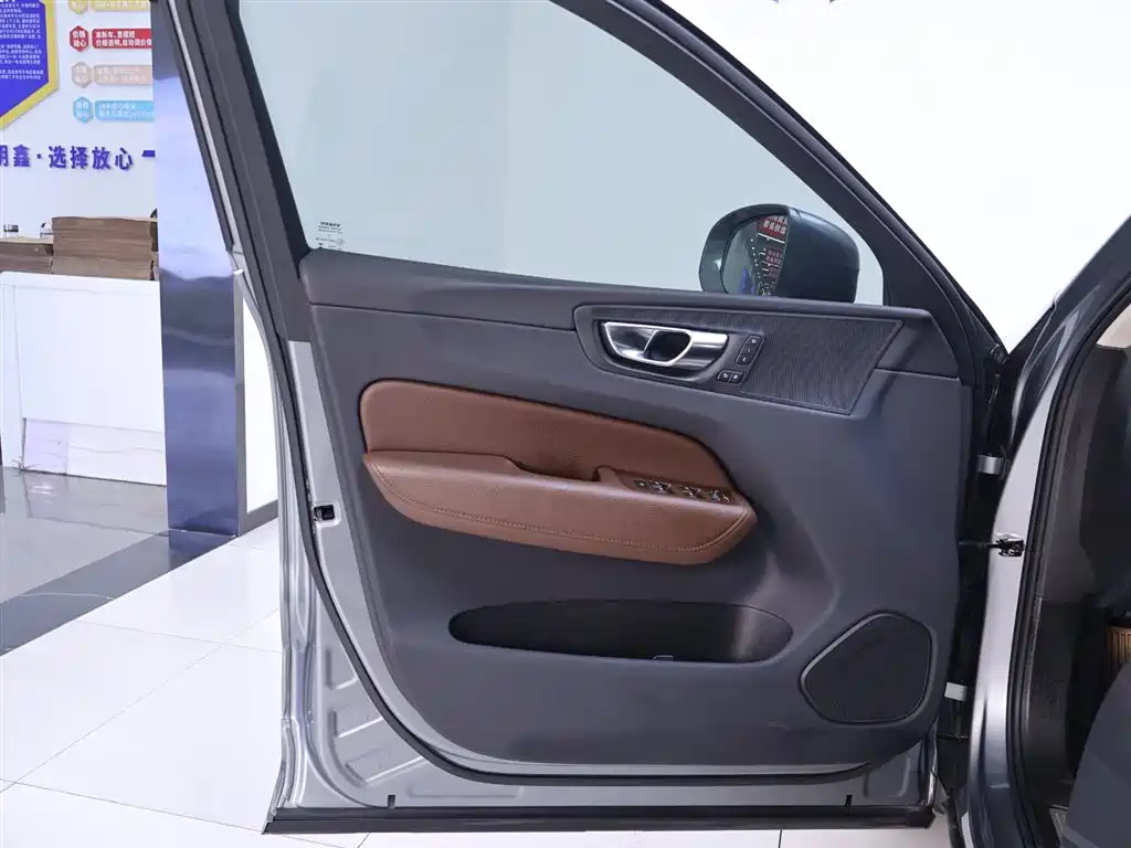 Volvo Volvo XC60 2019 T5 AWD Intelligent Edition Euro V 2019 - thumbnail 18