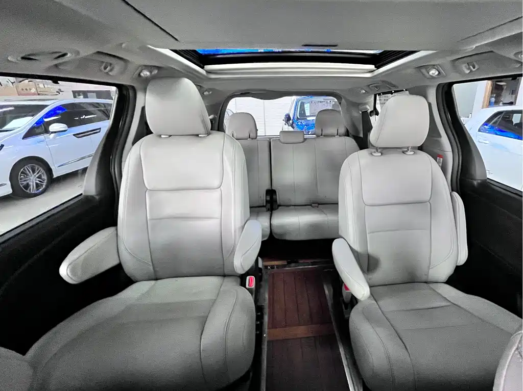Toyota Toyota Sienna 2015 3.5L AWD LE 2015 - thumbnail 21
