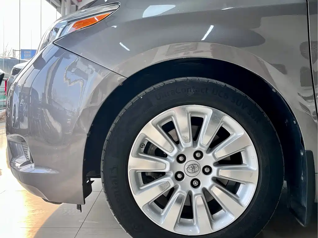 Toyota Toyota Sienna 2015 3.5L AWD LE 2015 - thumbnail 24