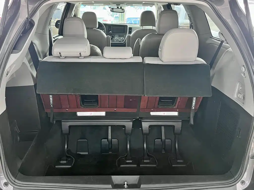 Toyota Toyota Sienna 2015 3.5L AWD LE 2015 - thumbnail 26
