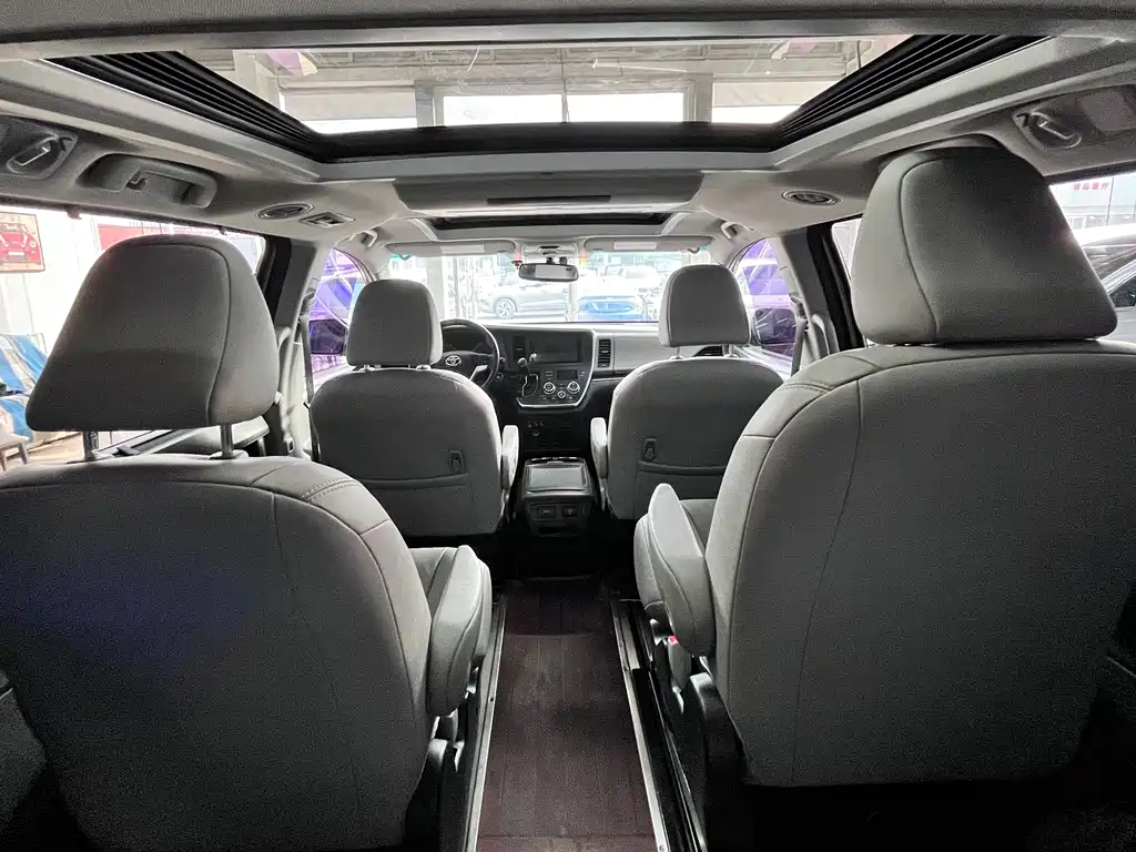 Toyota Toyota Sienna 2015 3.5L AWD LE 2015 - thumbnail 27