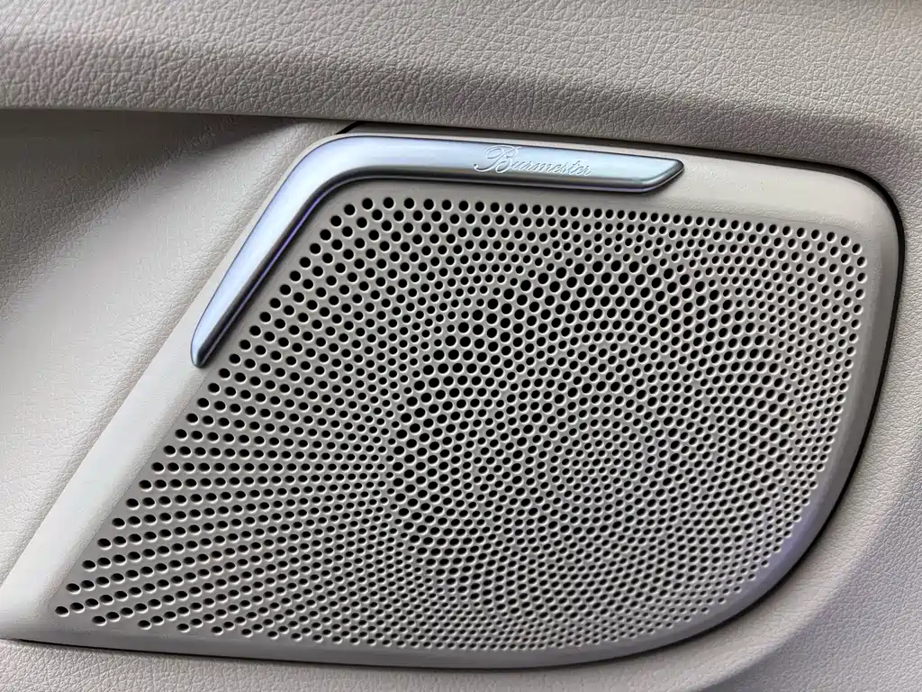 Mercedes-Benz Mercedes-Benz V-Class 2022 V 260 L Long Wheelbase Premium Edition 2023 - thumbnail 6