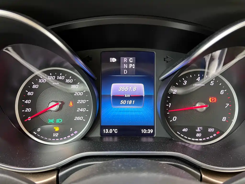 Mercedes-Benz Mercedes-Benz V-Class 2022 V 260 L Long Wheelbase Premium Edition 2023 - thumbnail 12