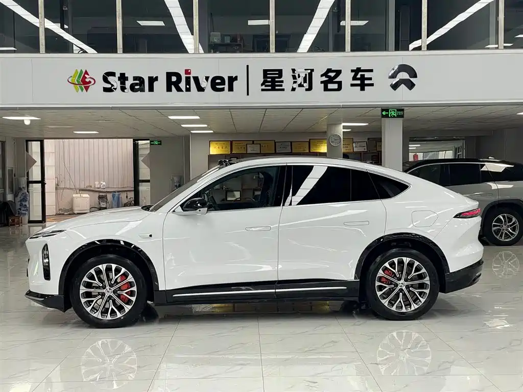 NIO NIO EC6 2025 Model 75kWh 2025 - thumbnail 4