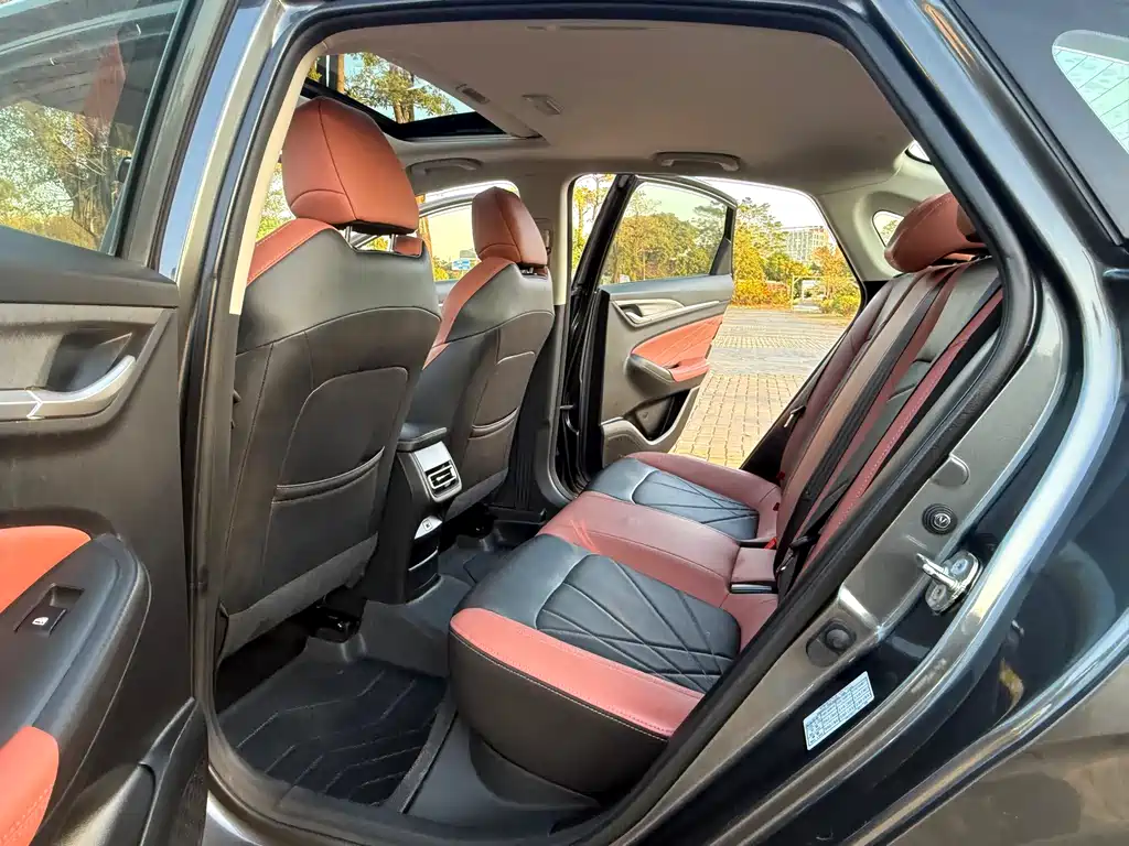 Changan YiDong 2022 PLUS Blue Whale NE 1.4T GDI DCT Premium Edition 2022 - thumbnail 8