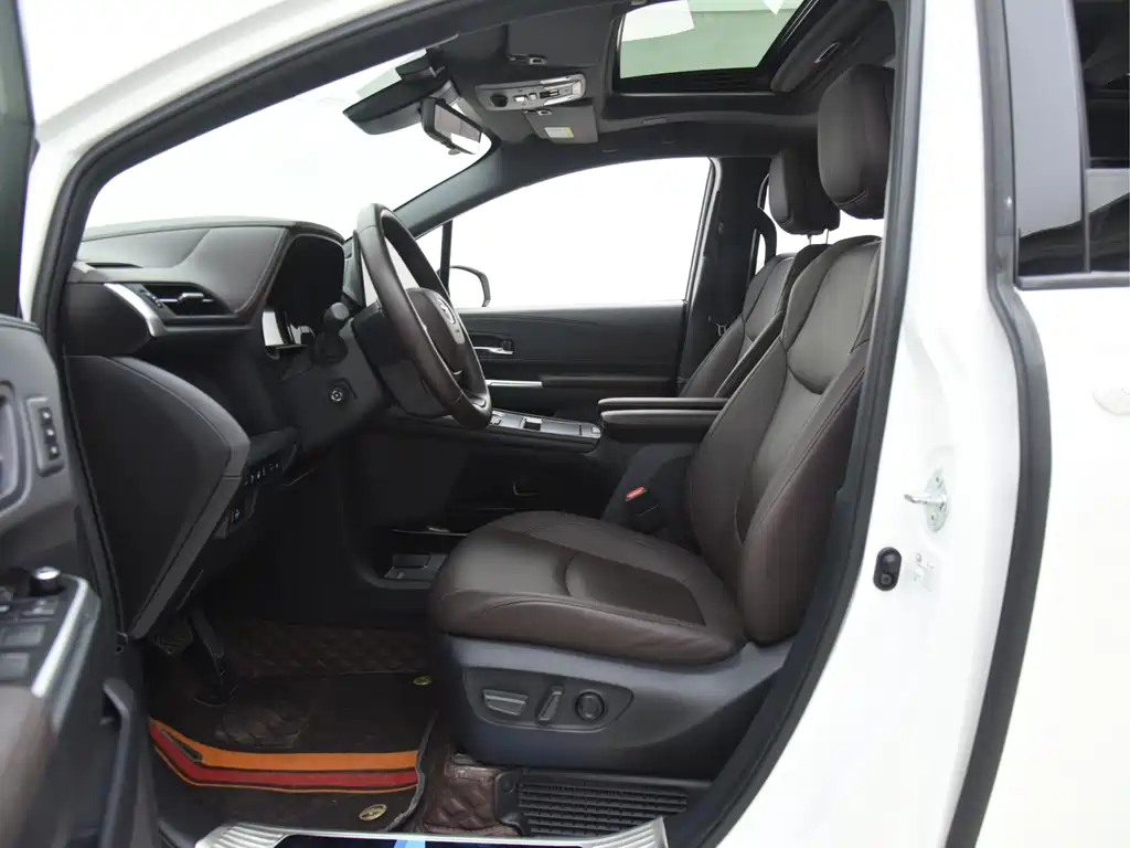 Toyota Toyota Granvia 2023 2.5L Hybrid Flagship VIP Edition 2023 - thumbnail 7