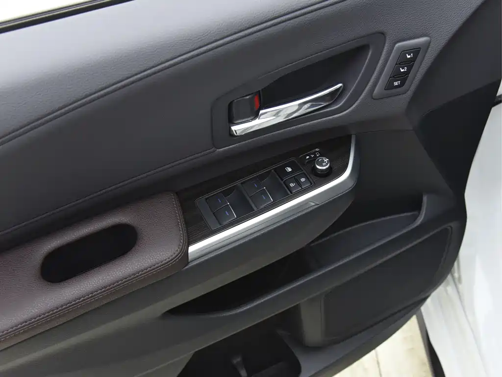 Toyota Toyota Granvia 2023 2.5L Hybrid Flagship VIP Edition 2023 - thumbnail 9