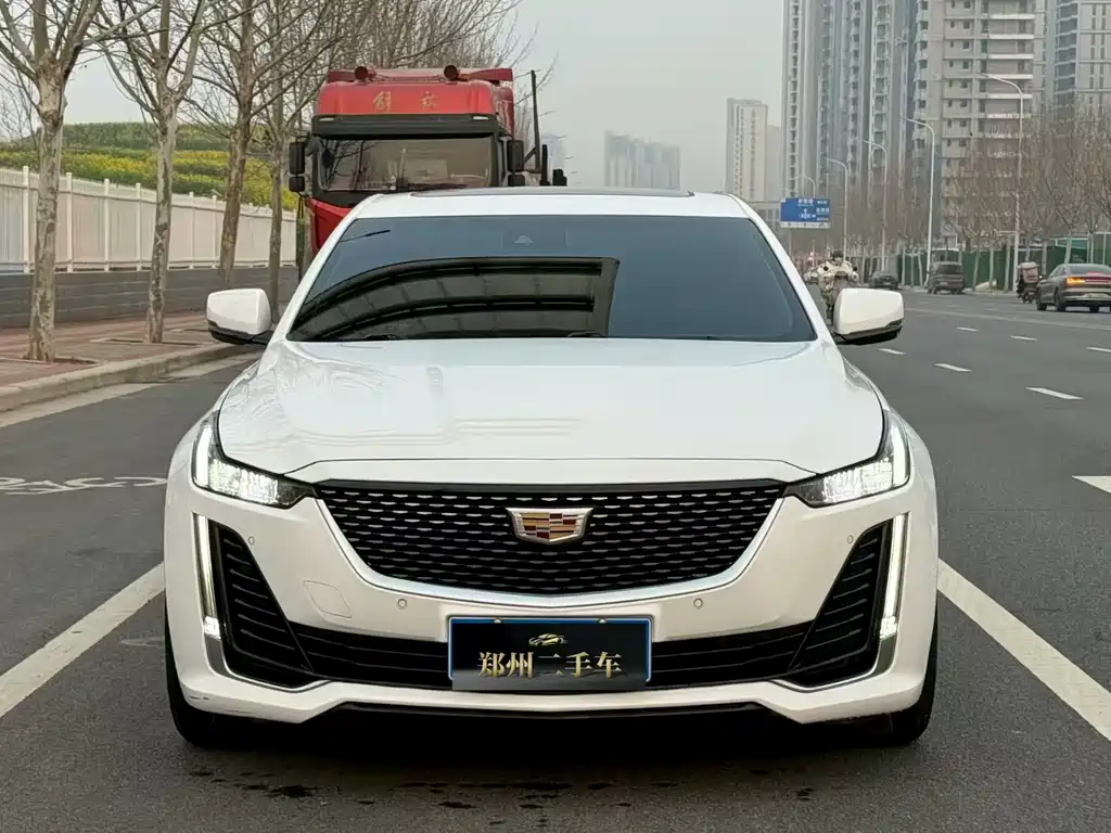 Cadillac Cadillac CT5 2022 28T Luxury 2022 - thumbnail 2