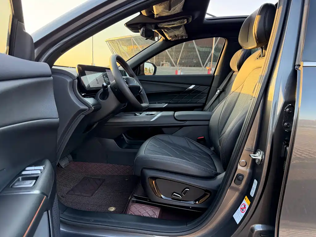 Changan Changan CS75 PLUS 2025 Ultra 2.0T New Blue Whale Qinglei Wind Type 2025 - thumbnail 11