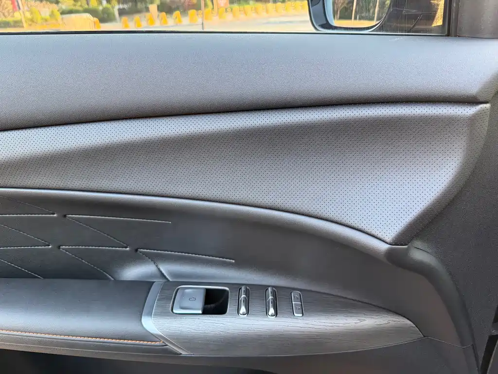 Changan Changan CS75 PLUS 2025 Ultra 2.0T New Blue Whale Qinglei Wind Type 2025 - thumbnail 20