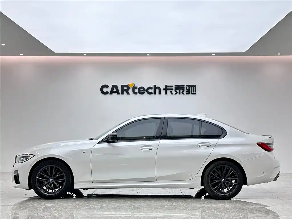 BMW BMW 3 Series 2020 Model Year Facelift 325i M Sport Shadow Night Package 2020 - thumbnail 2