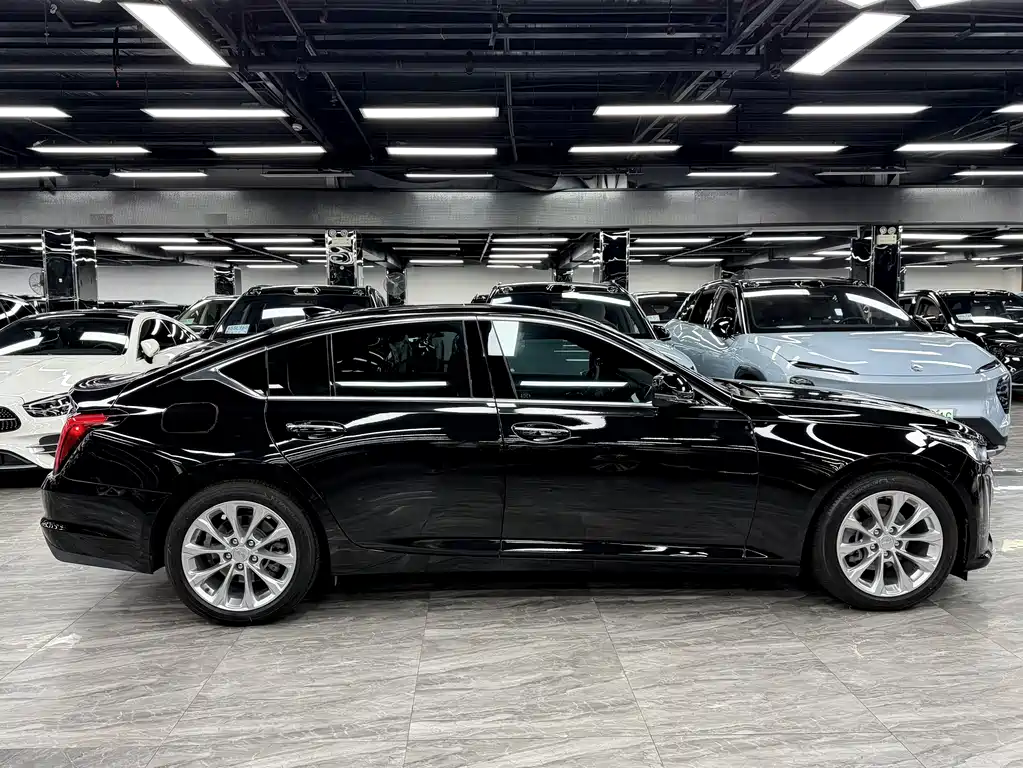 Cadillac Cadillac CT5 2022 28T Luxury (Standard) 2022 - thumbnail 4