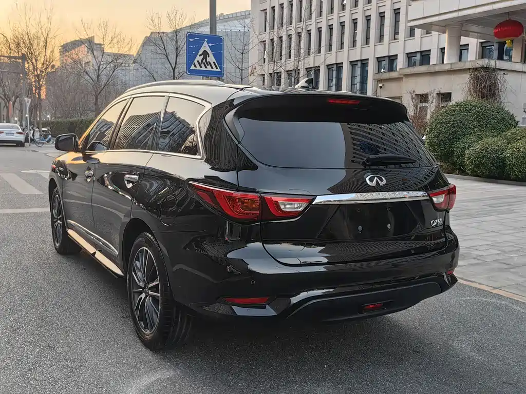 Infiniti Infiniti QX60 Import 2016 Model 2.5 S/C Hybrid 2WD Excellence Edition China V 2016 - thumbnail 3