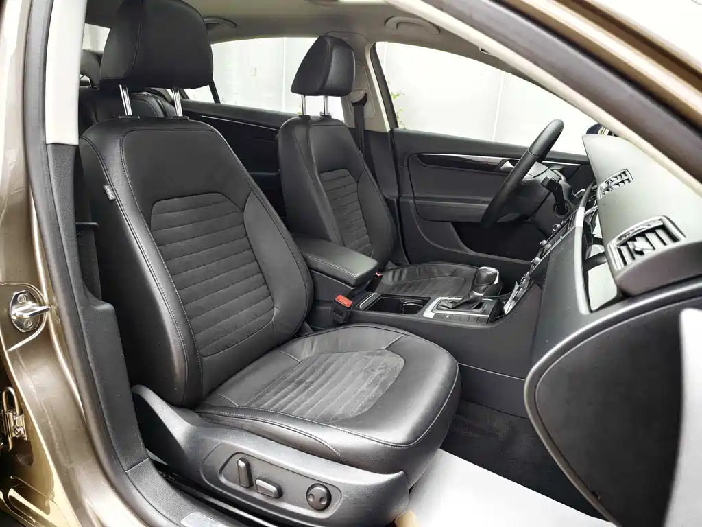 Volkswagen Magotan 2016 1.8TSI Luxury Intelligent Enjoyment Edition 2016 - thumbnail 11