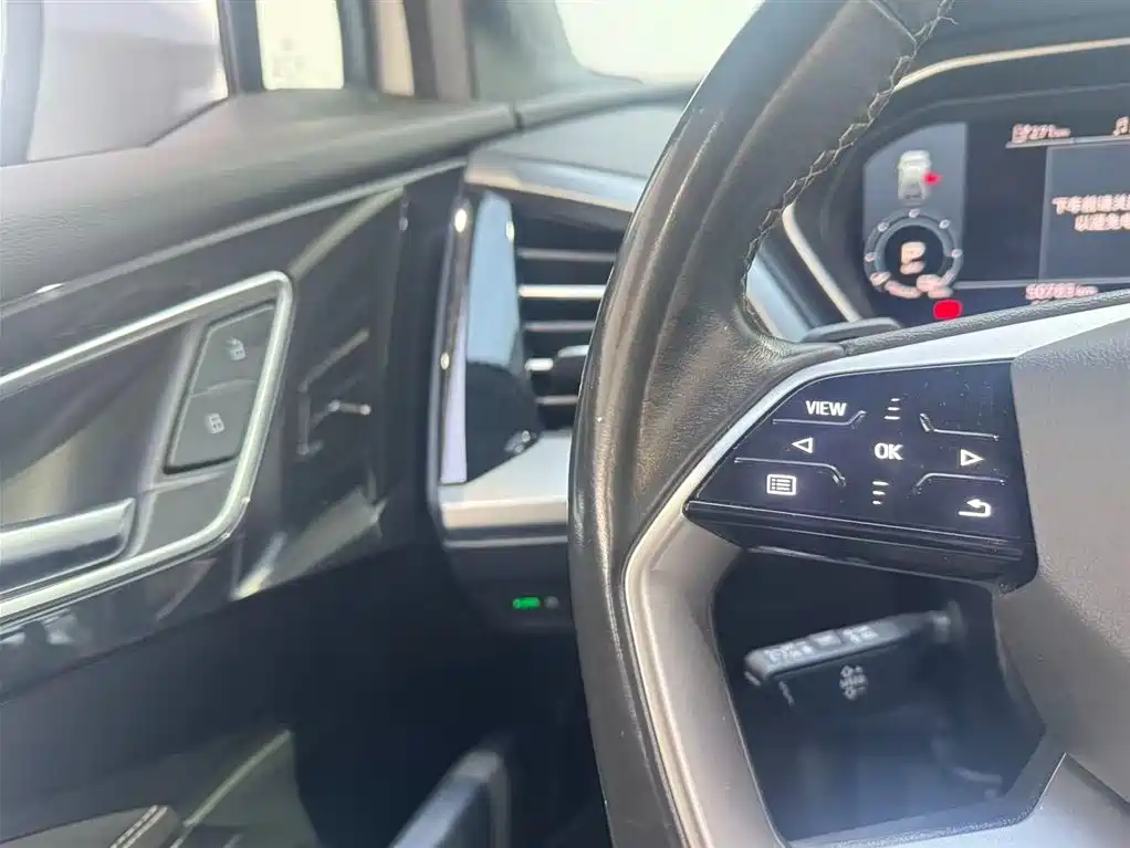 Audi Audi Q4 e-tron 2022 40 e-tron Edition One 2023 - thumbnail 13