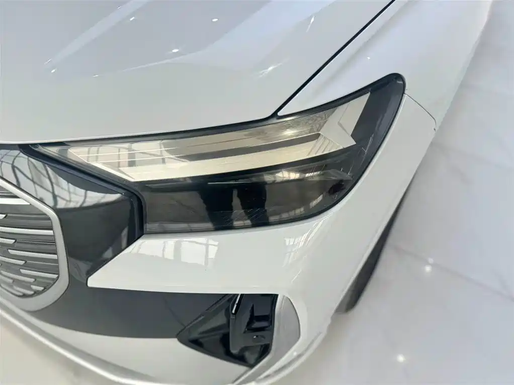 Audi Audi Q4 e-tron 2022 40 e-tron Edition One 2023 - thumbnail 15