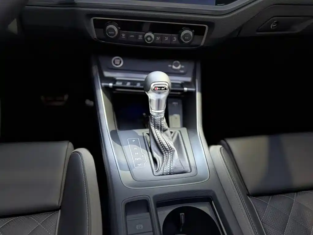 Audi Audi Q3 Sportback 2024 40 TFSI Fashion Edition 2025 - thumbnail 11
