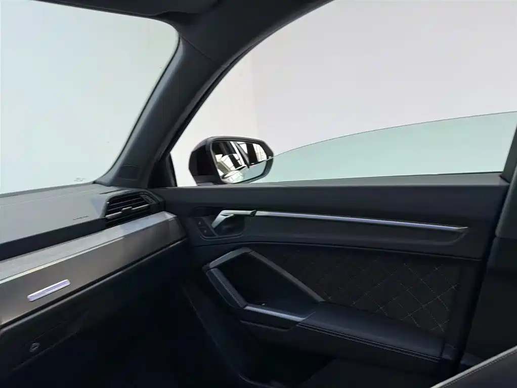 Audi Audi Q3 Sportback 2024 40 TFSI Fashion Edition 2025 - thumbnail 16