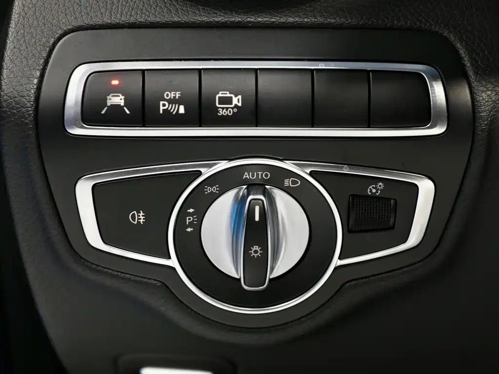 Mercedes-Benz Mercedes-Benz GLC AMG 2017 AMG GLC 43 4MATIC 2019 - thumbnail 23