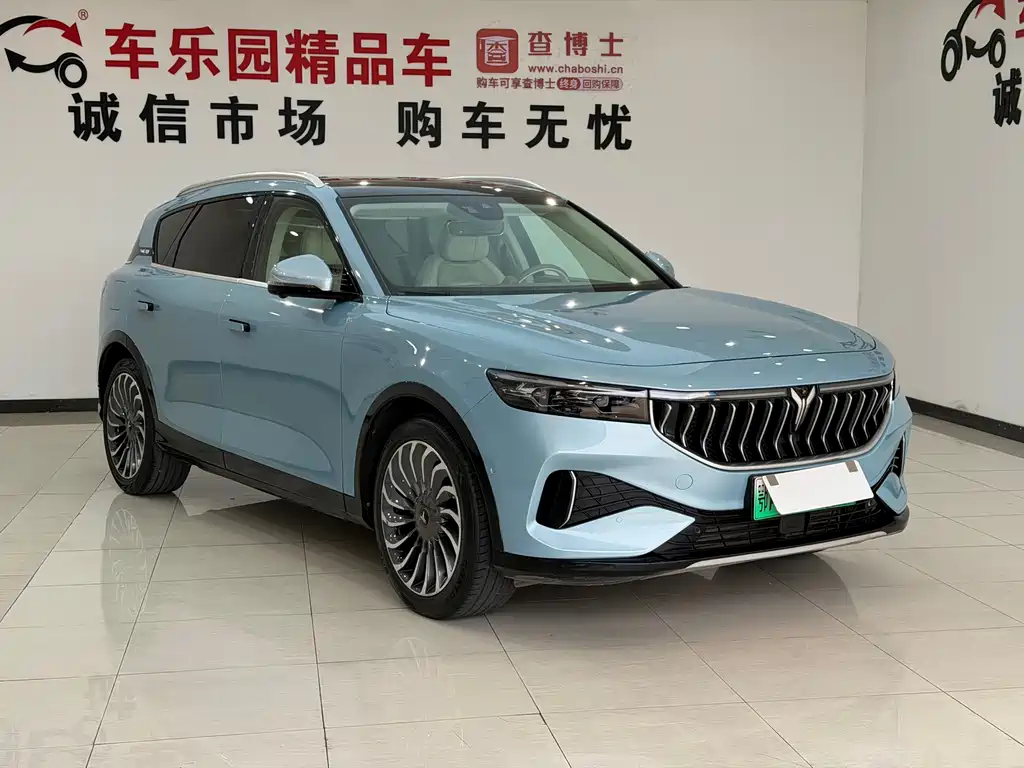 Lantu Auto Lantu FREE 2021 Standard Range-Extended AWD Exclusive Luxury Package 2021 - thumbnail 3