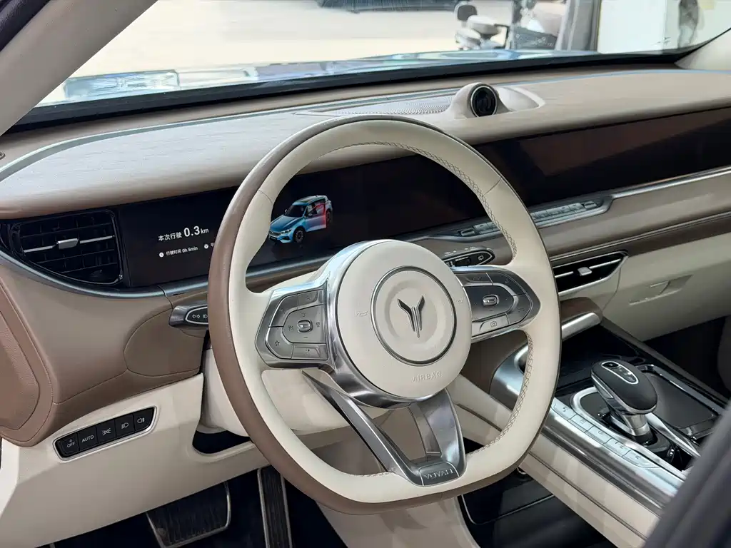 Lantu Auto Lantu FREE 2021 Standard Range-Extended AWD Exclusive Luxury Package 2021 - thumbnail 5