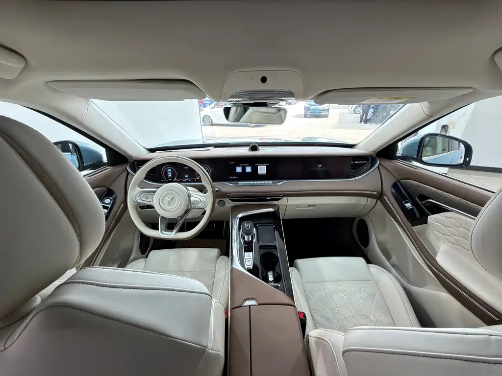 Lantu Auto Lantu FREE 2021 Standard Range-Extended AWD Exclusive Luxury Package 2021 - thumbnail 8