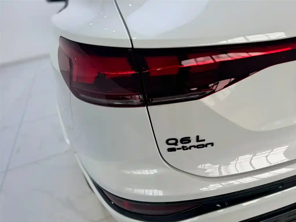 Audi Audi Q6L e-tron 2026 Launch Edition 2025 - thumbnail 14