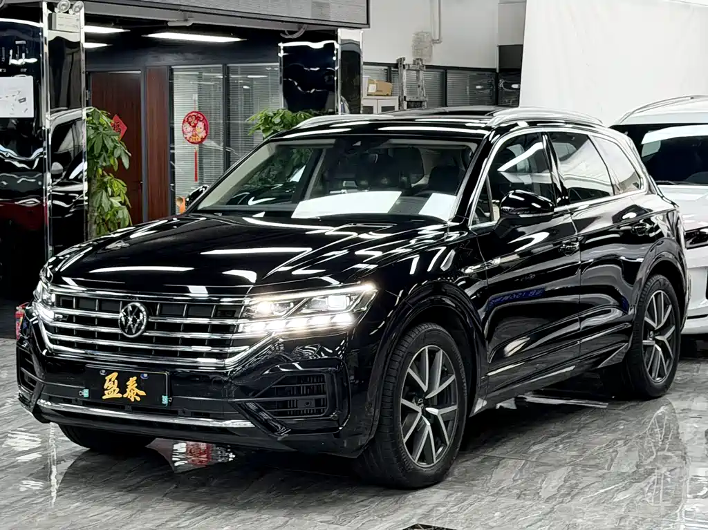Volkswagen Volkswagen Touareg 2021 3.0TSI R-Line Sport Package 2021