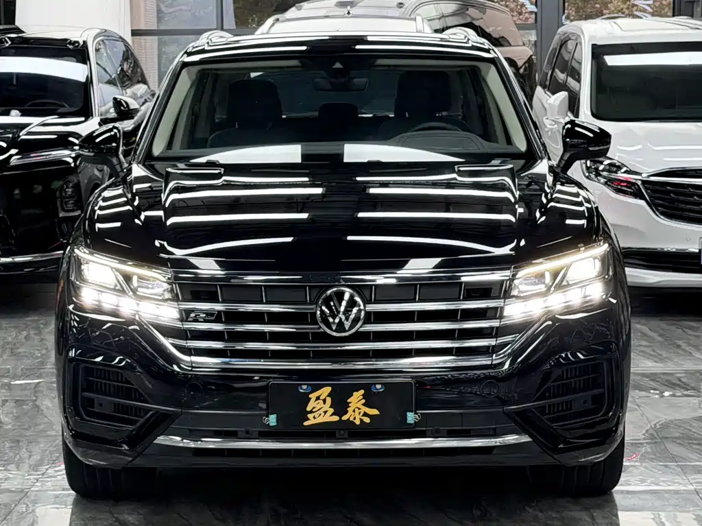 Volkswagen Volkswagen Touareg 2021 3.0TSI R-Line Sport Package 2021 - thumbnail 2